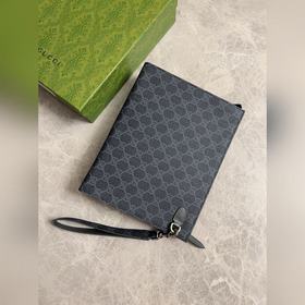 Представляем новую коллекцию Gucci. Сумка с контрастным двухцветн