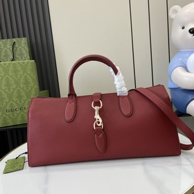 Новинка Средняя сумка-тоут из серии Gucci Jackie. Серия Jackie по