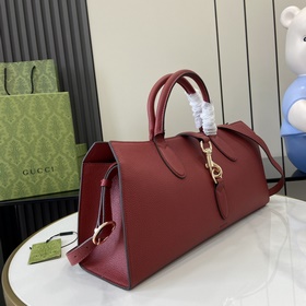 Новинка Средняя сумка-тоут из серии Gucci Jackie. Серия Jackie по