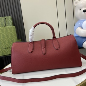 Новинка Средняя сумка-тоут из серии Gucci Jackie. Серия Jackie по