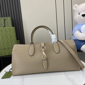 Новинка Средняя сумка-тоут из серии Gucci Jackie. Серия Jackie по