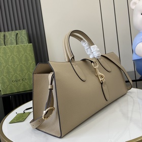Новинка Средняя сумка-тоут из серии Gucci Jackie. Серия Jackie по