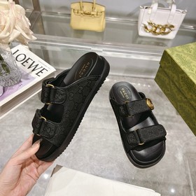 9115-8 Black G (35-42) Этот продукт из коллекции Gucci Lido вдохн