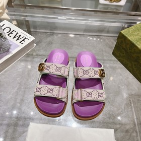 9115-8 Pink Diamond (35-42) Этот аксессуар из коллекции Gucci Lid