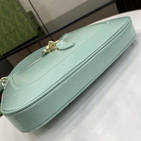 Новинка Маленькая сумка через плечо из серии Gucci Jackie. Эта но