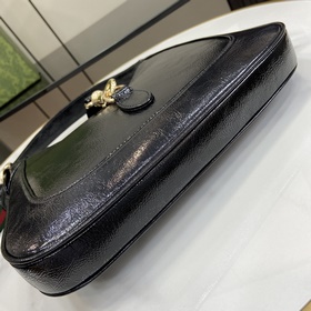 Новинка Маленькая сумка через плечо из серии Gucci Jackie. Эта но