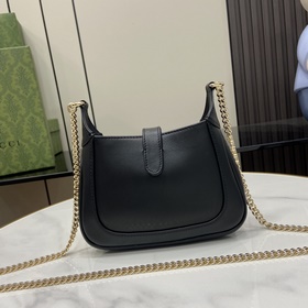 Новинка Мини-сумка через плечо Gucci Jackie Notte. Эта новая сумк
