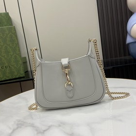 Новинка Мини-сумка через плечо Gucci Jackie Notte. Эта новая сумк