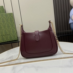 Новинка Мини-сумка через плечо Gucci Jackie Notte. Эта новая сумк