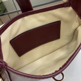 Новинка Мини-сумка через плечо Gucci Jackie Notte. Эта новая сумк