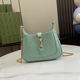 Новинка Мини-сумка через плечо Gucci Jackie Notte. Эта новая сумк
