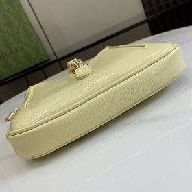 Новинка Мини-сумка через плечо Gucci Jackie Notte. Эта новая сумк