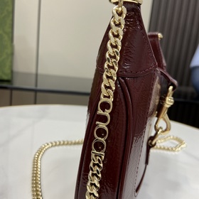 Новинка Мини-сумка через плечо Gucci Jackie Notte. Эта новая сумк