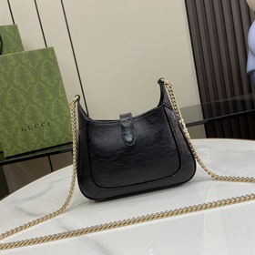 Новинка Мини-сумка через плечо Gucci Jackie Notte. Эта новая сумк
