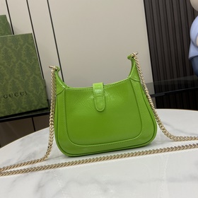 Новинка Мини-сумка через плечо Gucci Jackie Notte. Эта новая сумк