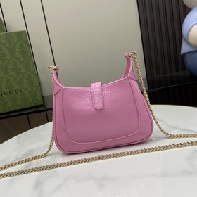 Новинка Мини-сумка через плечо Gucci Jackie Notte. Эта новая сумк