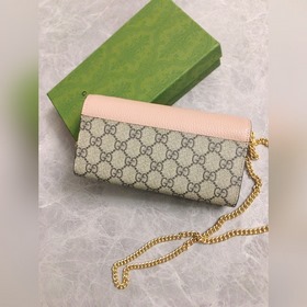 Новинка от Gucci! Изготовлена из импортной кожи ниток, новая сери