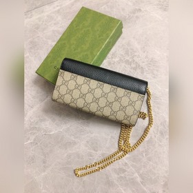Новинка от Gucci! Изготовлена из импортной кожи ниток, новая сери