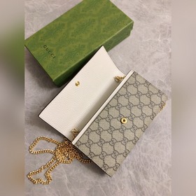 Новинка от Gucci! Изготовлена из импортной кожи ниток, новая сери