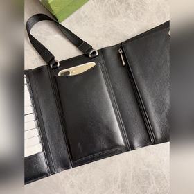 Новинка от Gucci, в продаже в магазинах! Сумка с двойным G-образн