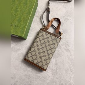 Новинка от Gucci, синхронизирована с официальным магазином. Сумка
