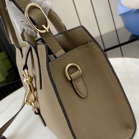 【Новинка】 Маленькая сумка-тоут из серии Gucci Jackie. Серия Jacki