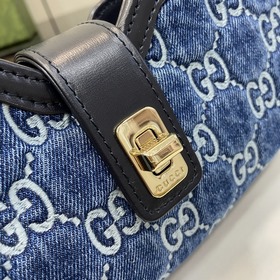 Новинка Мини-сумка через плечо из серии Gucci Moon Side. Этот акс