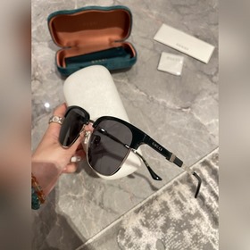 Новинка на официальном сайте Мужские солнцезащитные очки Gucci 