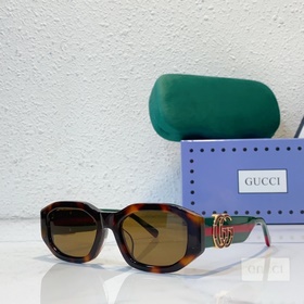 GUCCI МОДЕЛЬ： GG1649 РАЗМЕР： 54/17-140
