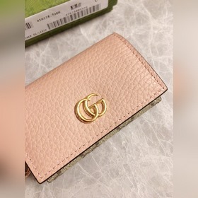 Новинка от Gucci! Изготовлена из импортной кожи ниток, новая сери