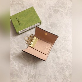 Новинка от Gucci! Изготовлена из импортной кожи ниток, новая сери