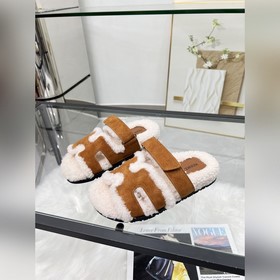 【HERMES】 Классическая популярная модель шерстяных тапочек от Herm