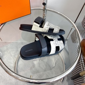 Мужской и женский модели в новых цветах Hermes, серия H chypre, т