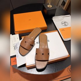 Новинка! HERMES Hermes, новая модель H-拖 2025 года, очень привлек