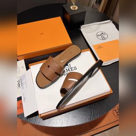 Новинка! HERMES Hermes, новая модель H-拖 2025 года, очень привлек