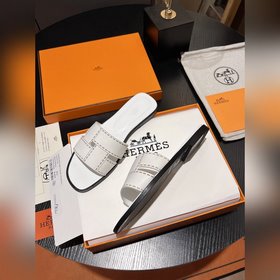 Новинка! HERMES Hermes, новая модель H-拖 2025 года, очень привлек