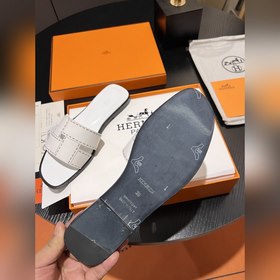 Новинка! HERMES Hermes, новая модель H-拖 2025 года, очень привлек