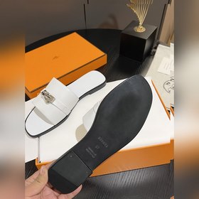 Hermes 2025 новая модель, классические тапочки с застежкой Kelly,