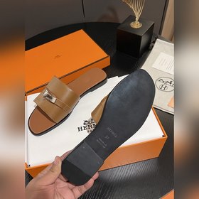Hermes 2025 новая модель, классические тапочки с застежкой Kelly,