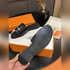 Hermes 2025 новая модель, классические тапочки с застежкой Kelly,