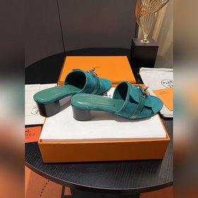 Hermes 2025 новая модель, классические тапочки с застежкой Kelly,