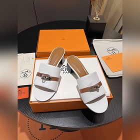 Hermes 2025 новая модель, классические тапочки с застежкой Kelly,
