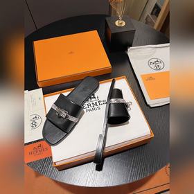 Hermes 2025 новая модель, классические тапочки с застежкой Kelly,