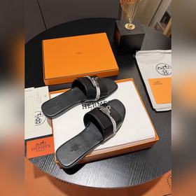 Hermes 2025 новая модель, классические тапочки с застежкой Kelly,