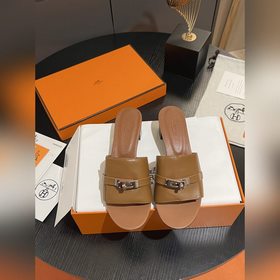Hermes 2025 новая модель, классические тапочки с застежкой Kelly,