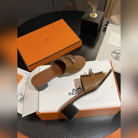 Hermes 2025 новая модель, классические тапочки с застежкой Kelly,