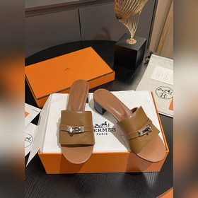 Hermes 2025 новая модель, классические тапочки с застежкой Kelly,