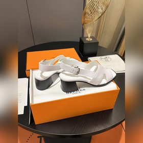 Весна-лето 2025 Hermes Сандалии на толстом каблуке Модная и униве