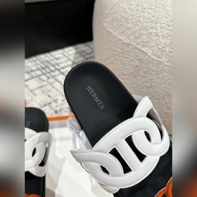 Версия высшего качества HERMES 24/ Новые сандалии Pig Nose Санда