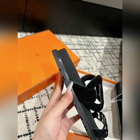 Версия высшего качества HERMES 24/ Новые сандалии Pig Nose Санда